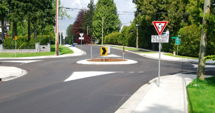 What Can Cause a Roundabout Accident?